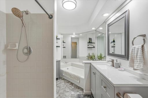 8575 Yalta Lane NE, Circle Pines, MN 55014