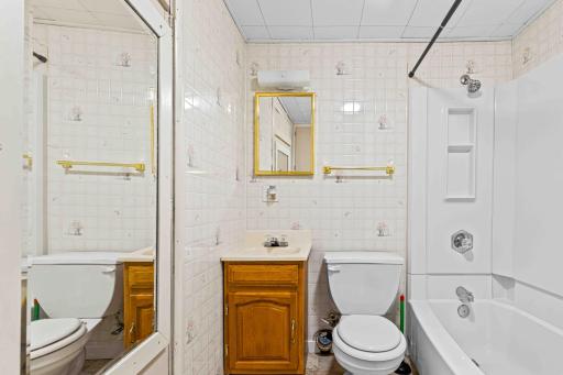 1455 12th Street N, Fargo, ND 58102