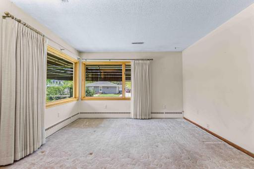 1455 12th Street N, Fargo, ND 58102