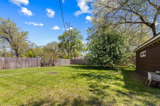 1455 12th Street N, Fargo, ND 58102