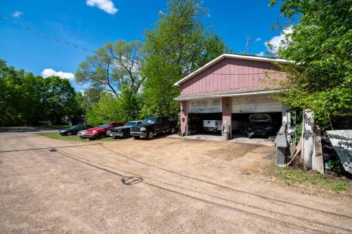 2005 7th Avenue, Mankato, MN 56001