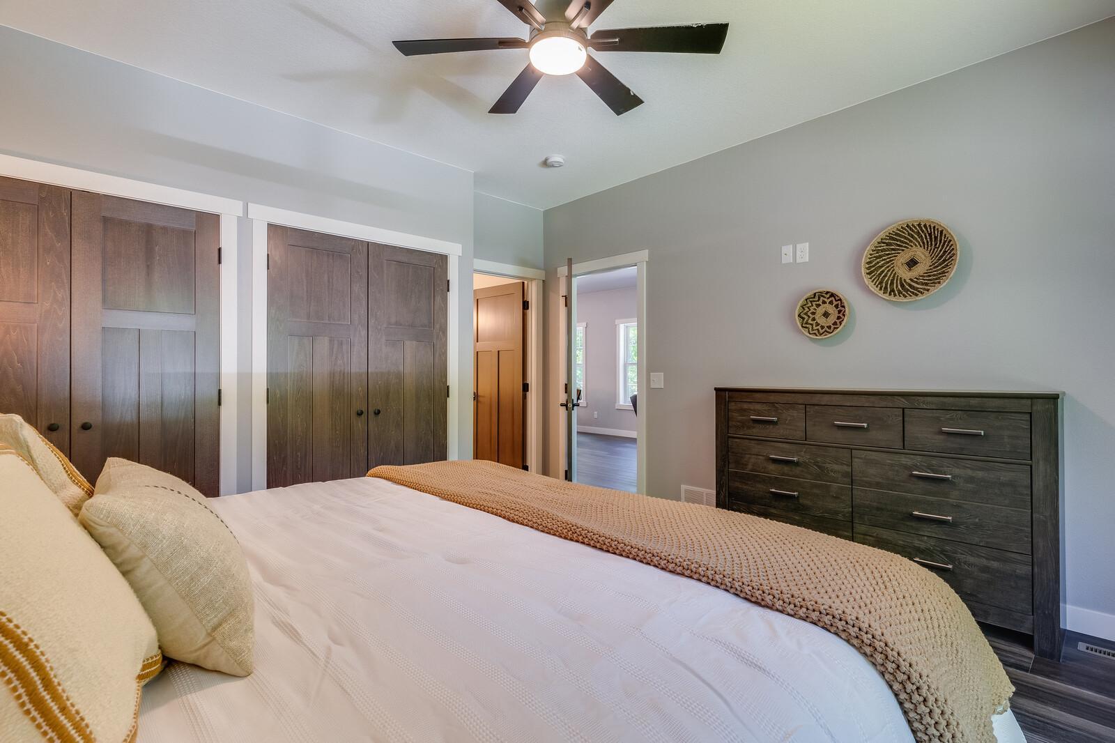 103_updated2568_28_1_4thSt_MasterBedroom3_mls.jpg