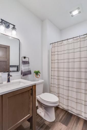 51_updated2568_28_1_4thSt_Bathroom1_1_mls.jpg
