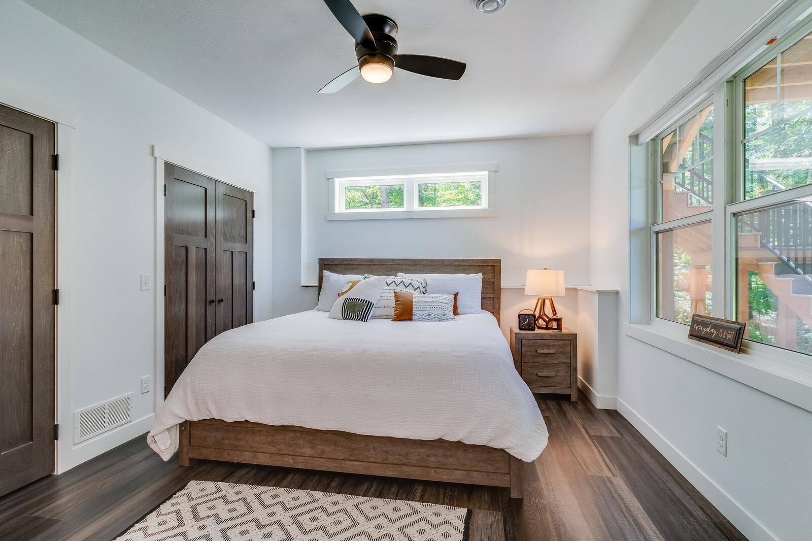 57_updated2568_28_1_4thSt_Bedroom1_2_mls.jpg