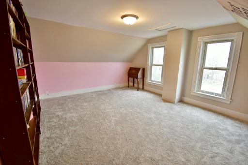 150 Broadway Avenue S, Cokato, MN 55321