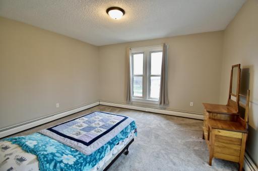 150 Broadway Avenue S, Cokato, MN 55321