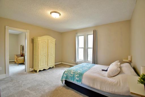 150 Broadway Avenue S, Cokato, MN 55321