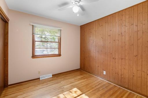 2420 Ensign Avenue N, Minneapolis, MN 55427