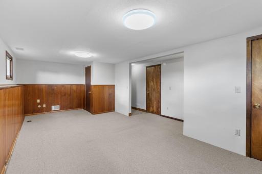 2420 Ensign Avenue N, Minneapolis, MN 55427