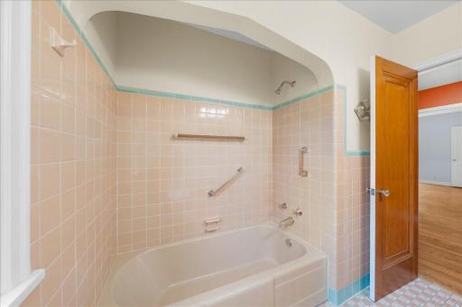 2717 France Avenue S, Minneapolis, MN 55416