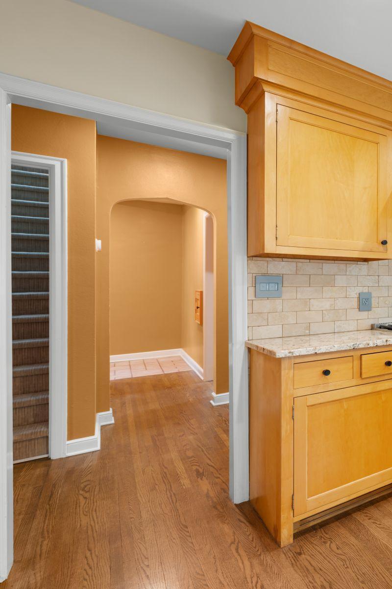 Hallway.jpg