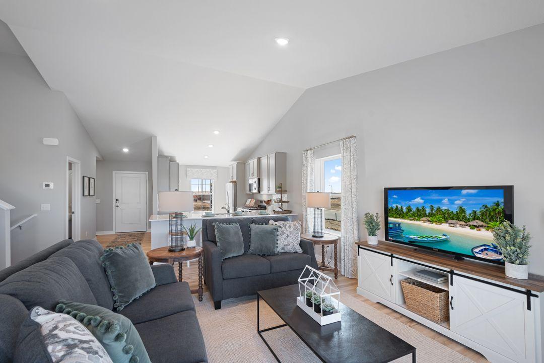 Photo is of actual home. Colors and options may vary. Ask Sales Agent for details.