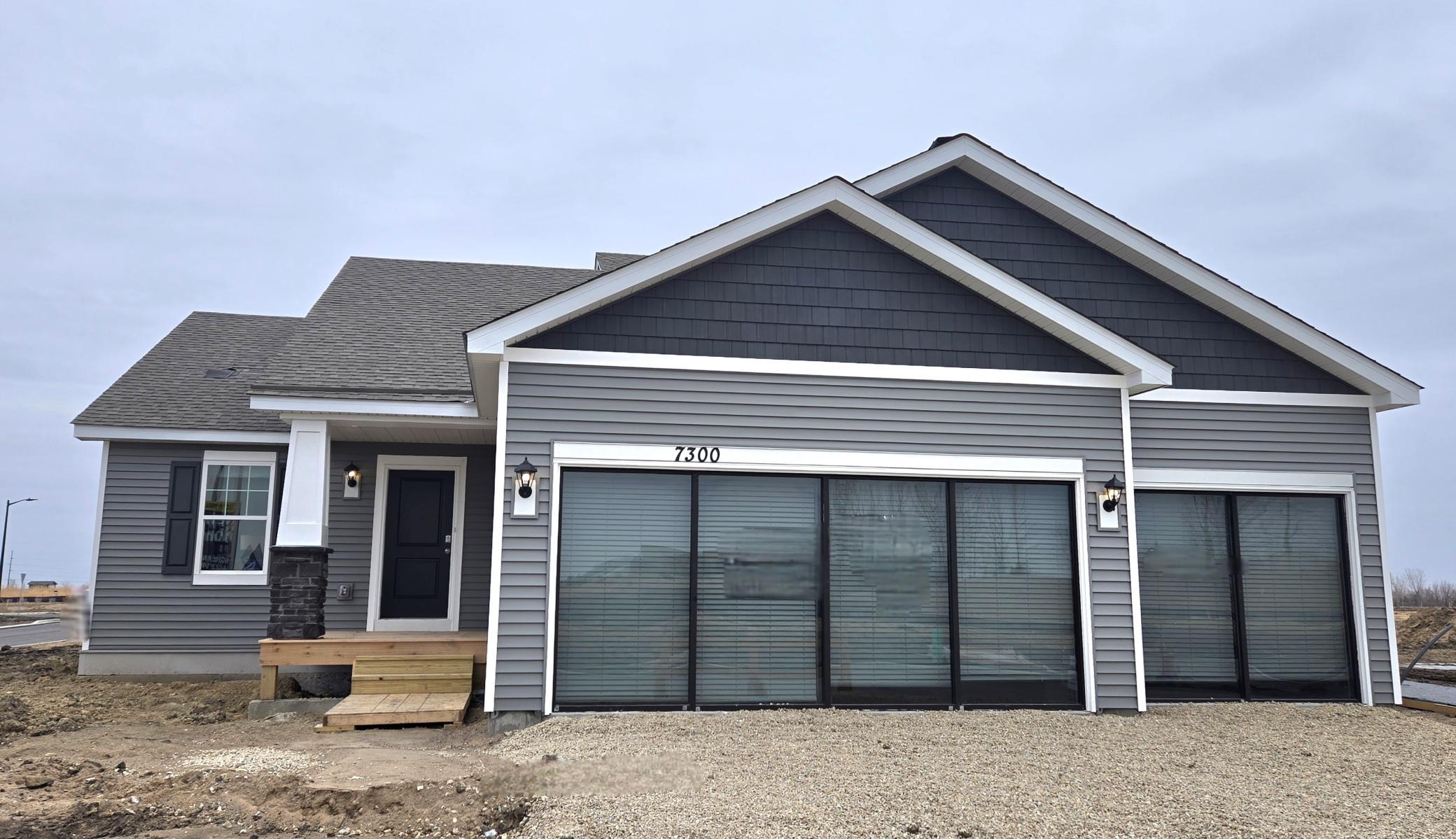 Welcome home to the Bryant II at Highlands at Eagle View in Elko New Market! Photo is of actual home. Options and colors may vary. Ask Sales Agent for details.