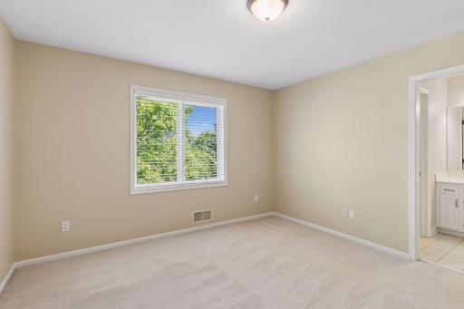 10444 Purdey Road, Eden Prairie, MN 55347
