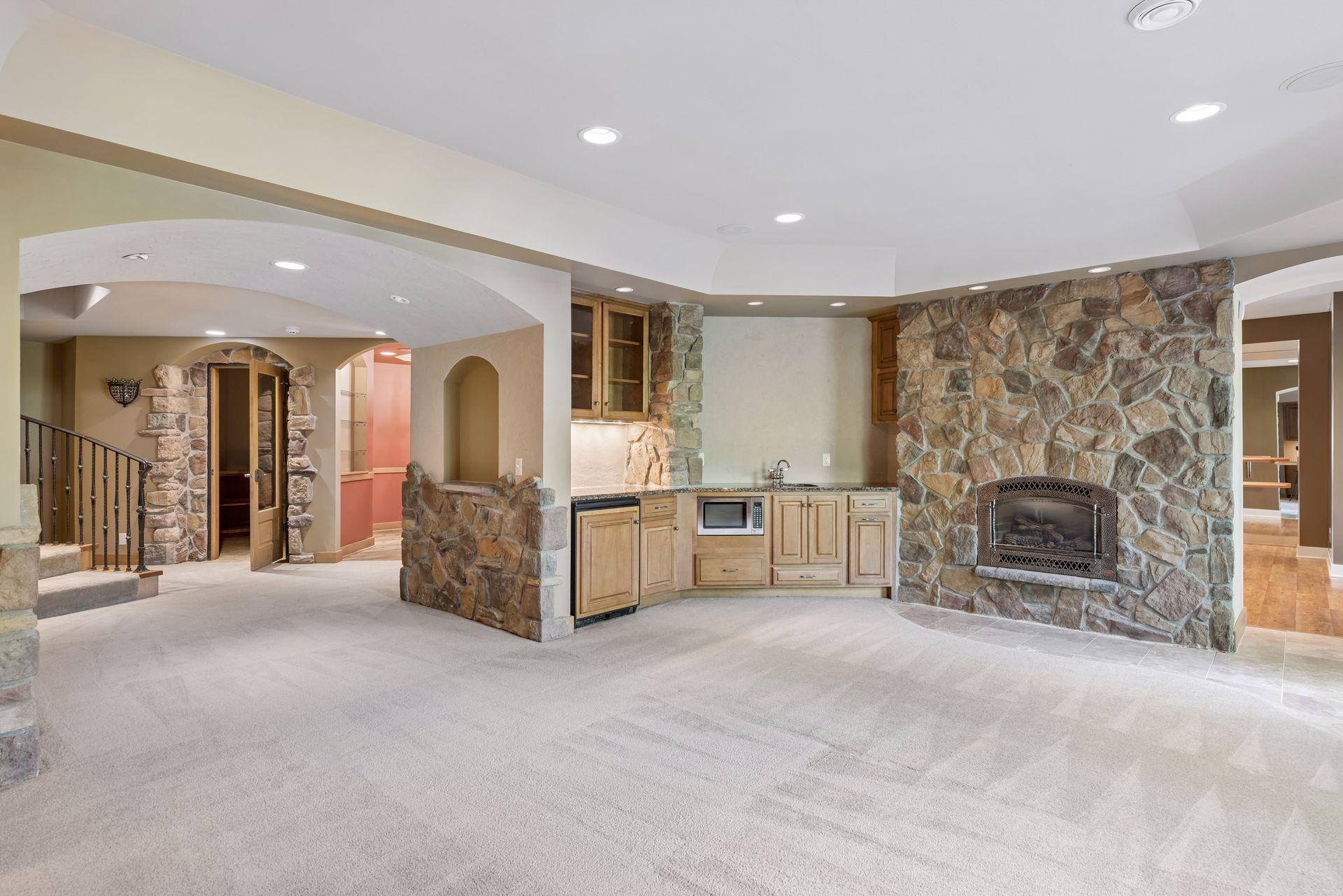 wet bar with beverage storage and microwave
