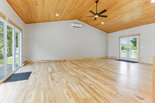 24922 Crescent View Road, Paynesville, MN 56362