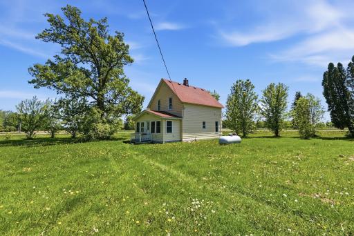 8005 381st Avenue NW, Dalbo, MN 55017