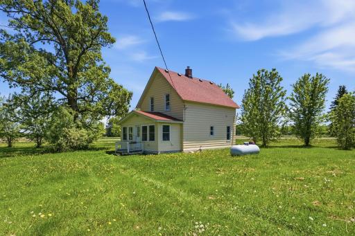 8005 381st Avenue NW, Dalbo, MN 55017