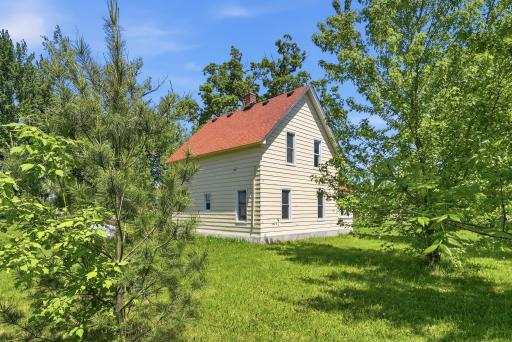 8005 381st Avenue NW, Dalbo, MN 55017