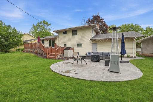 8608 33rd Avenue N, New Hope, MN 55427