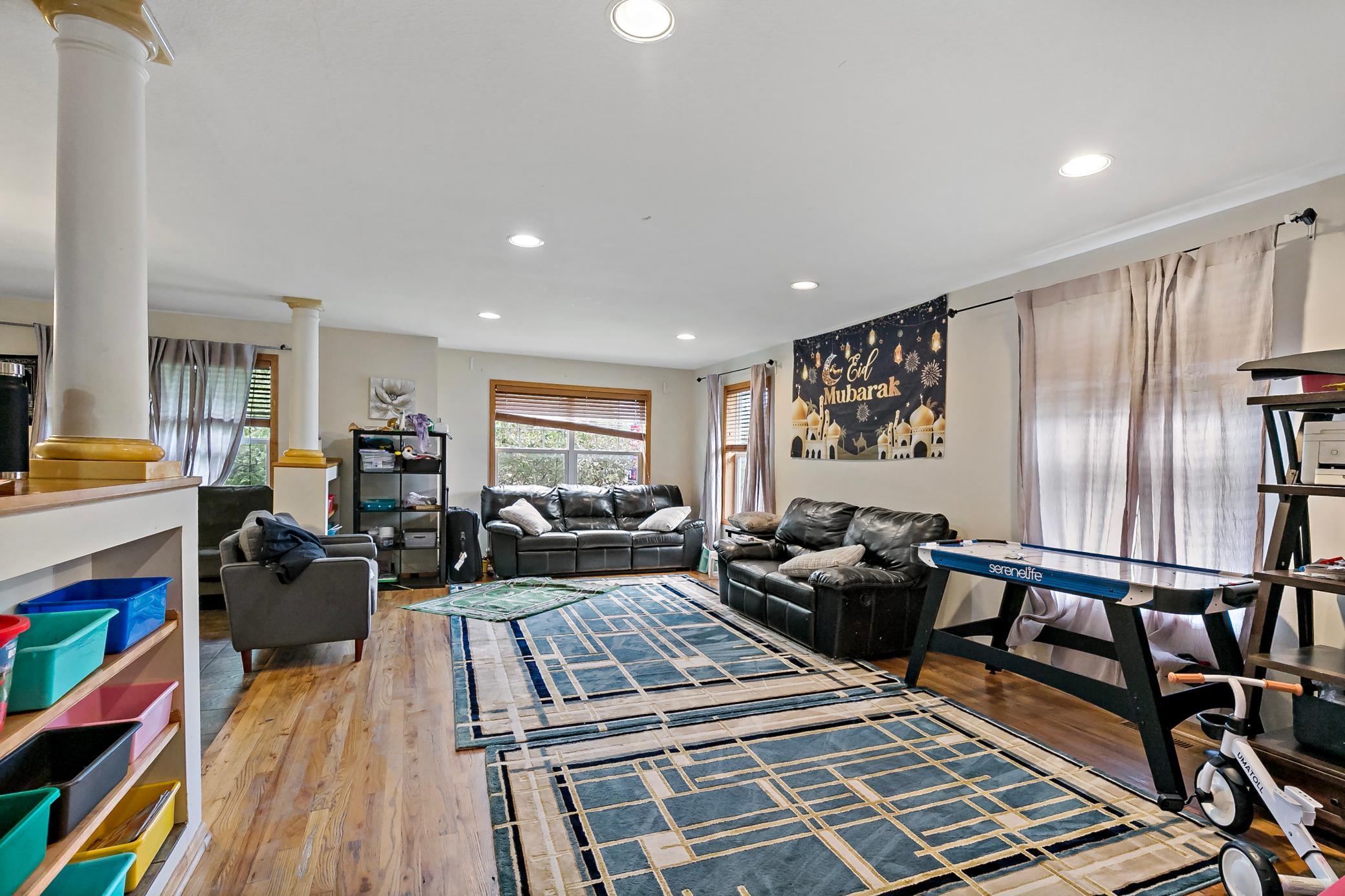 45-print-1599 Rice St, Saint Paul, MN20260522_0045.jpg