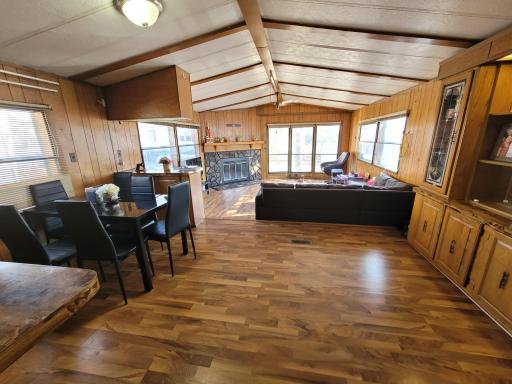 2665 Benlana Court, Maplewood, MN 55119