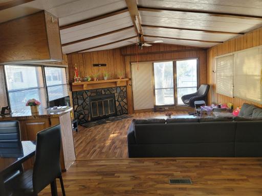 2665 Benlana Court, Maplewood, MN 55119