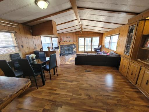 2665 Benlana Court, Maplewood, MN 55119