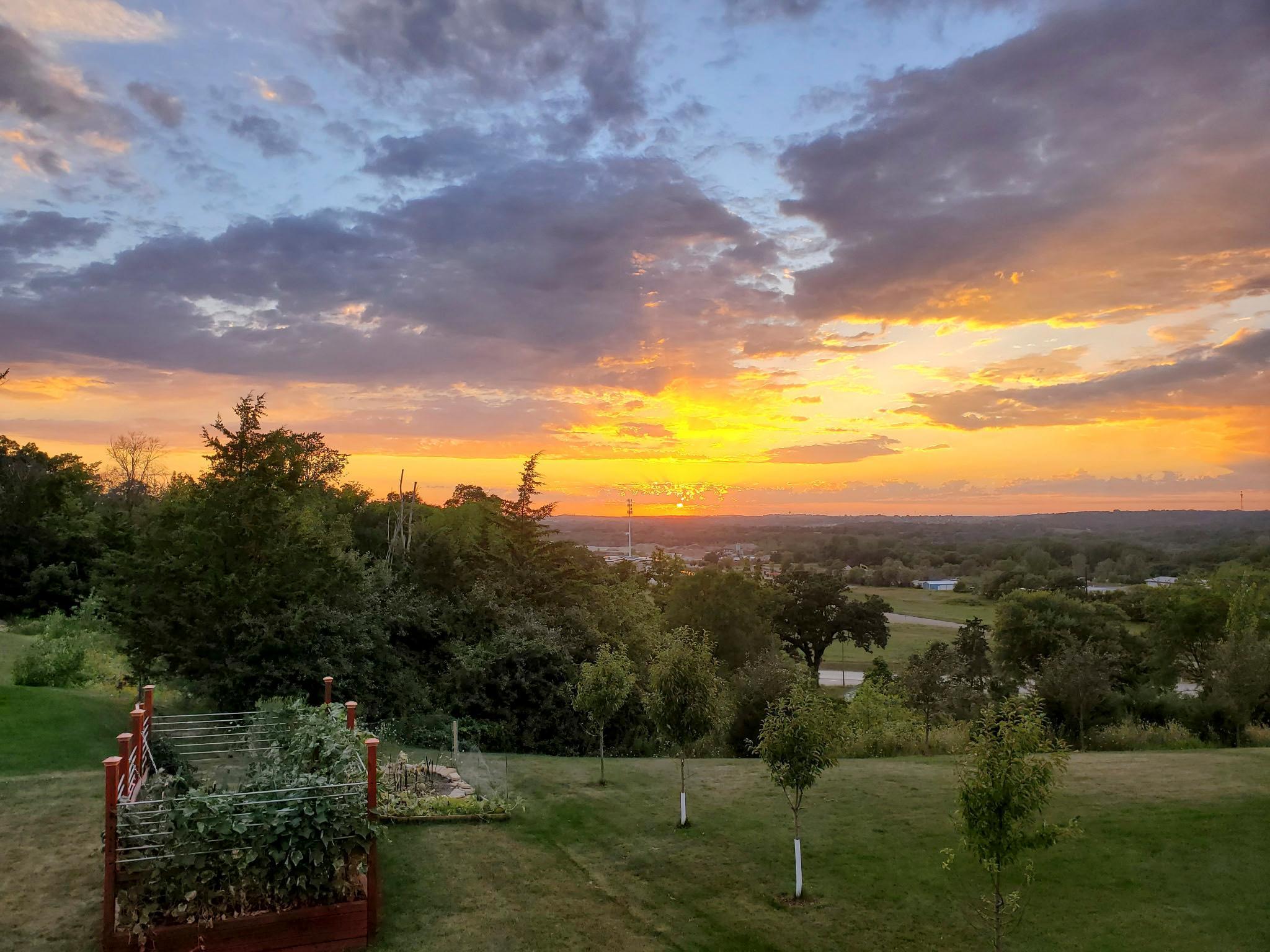 4201 sunset.jpg