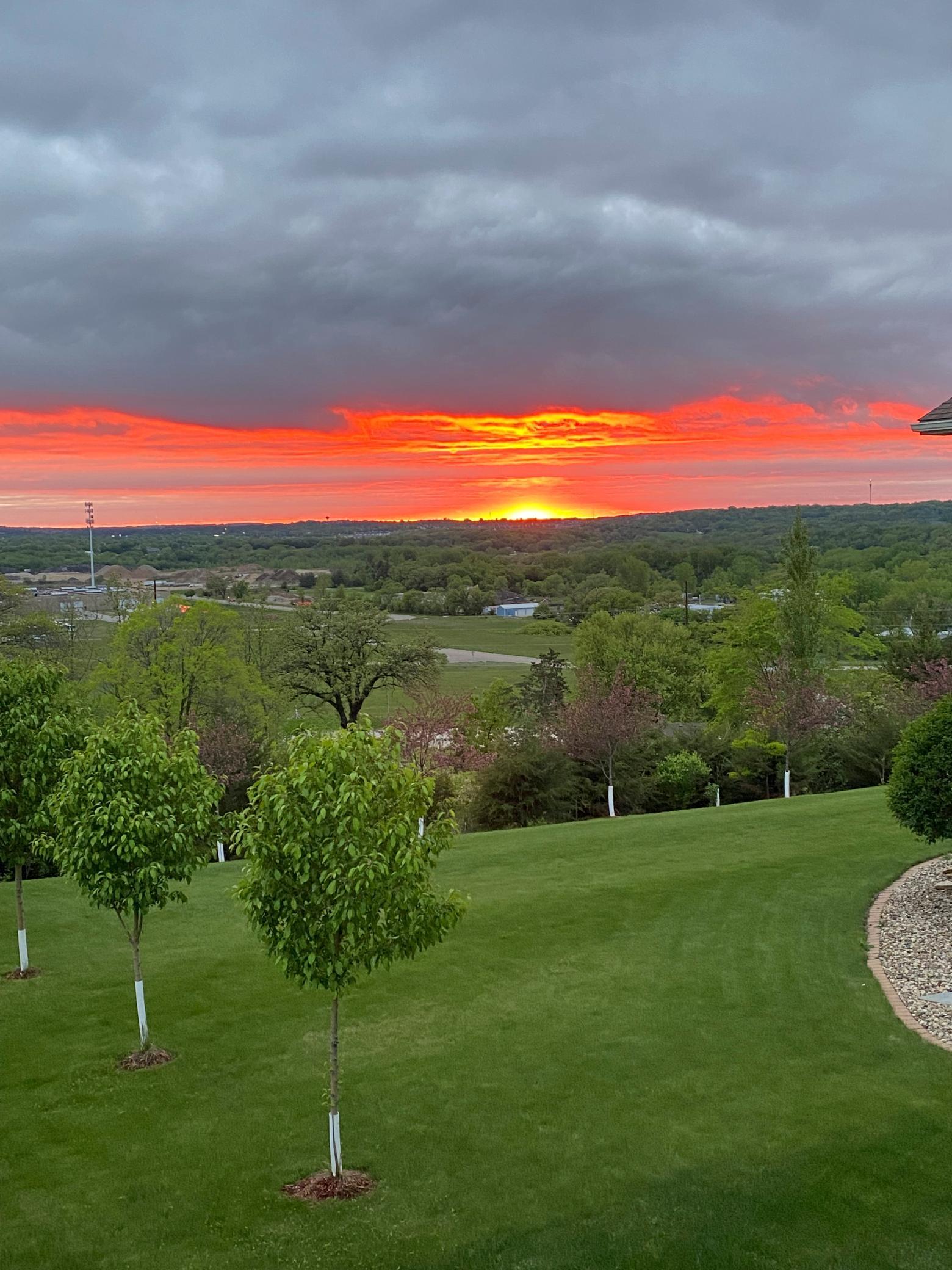 4201 sunset 2.jpg