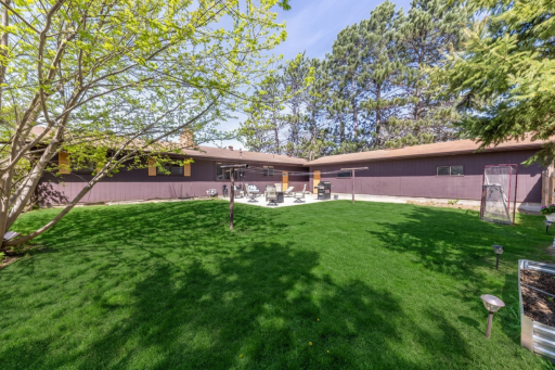 910 SW 4th Avenue, Grand Rapids, MN 55744