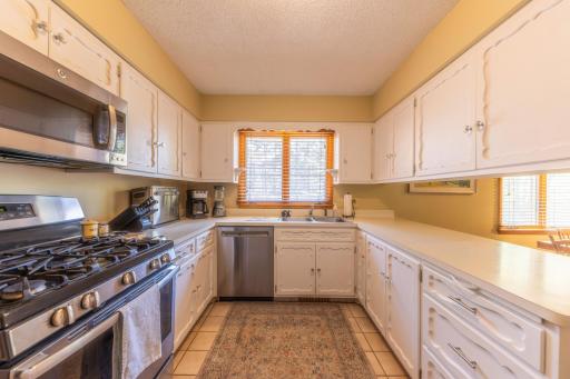 910 SW 4th Avenue, Grand Rapids, MN 55744