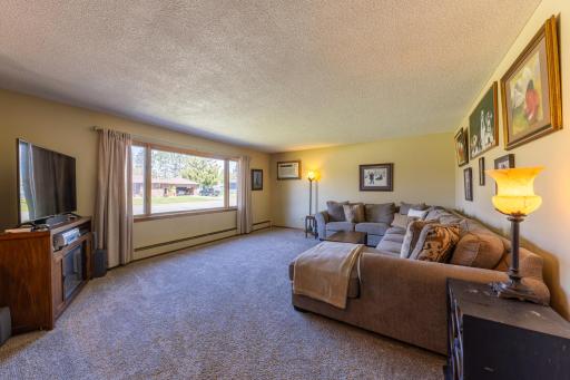 910 SW 4th Avenue, Grand Rapids, MN 55744