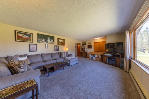 910 SW 4th Avenue, Grand Rapids, MN 55744