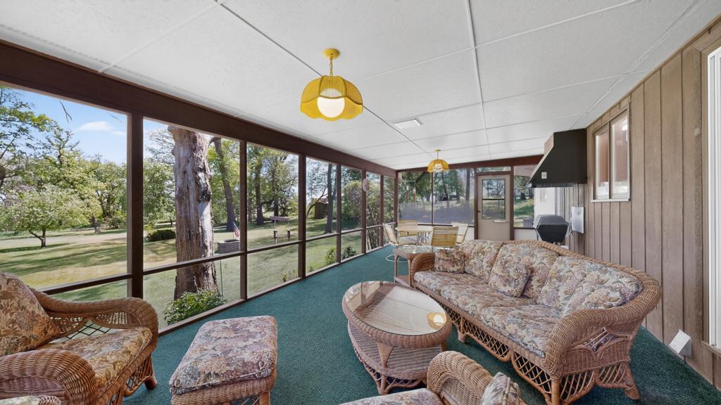 3-season porch