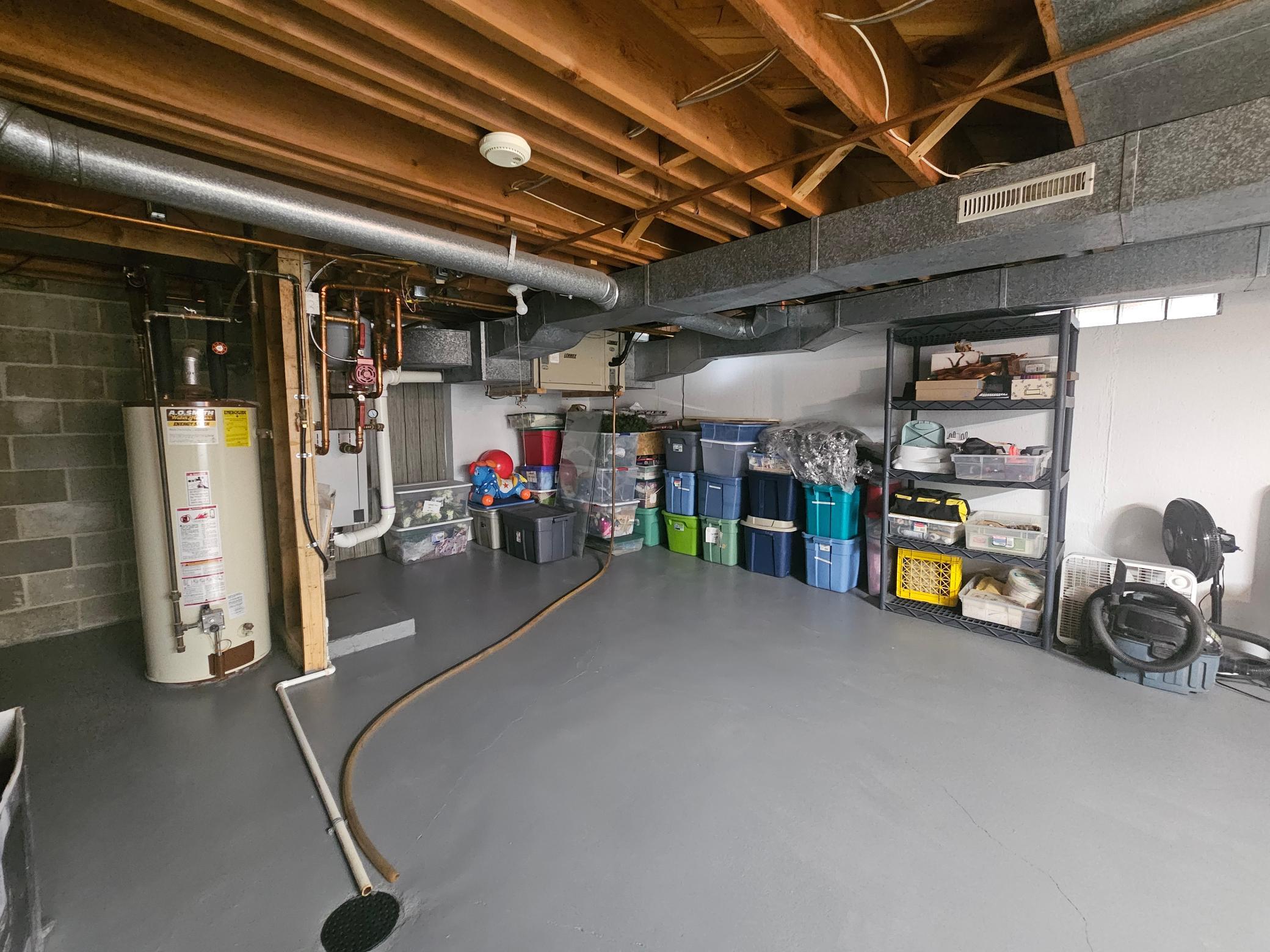 Utility/ Storage room