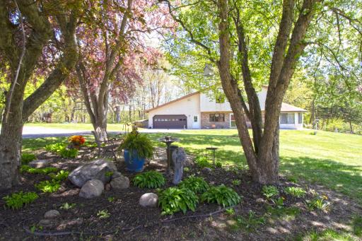 33175 N Lakes Trail, Lindstrom, MN 55045