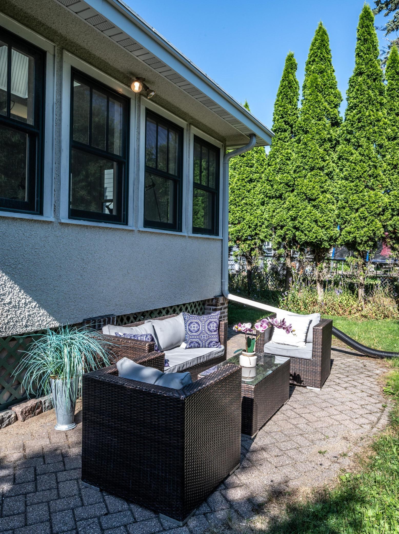 Outdoor paver patio