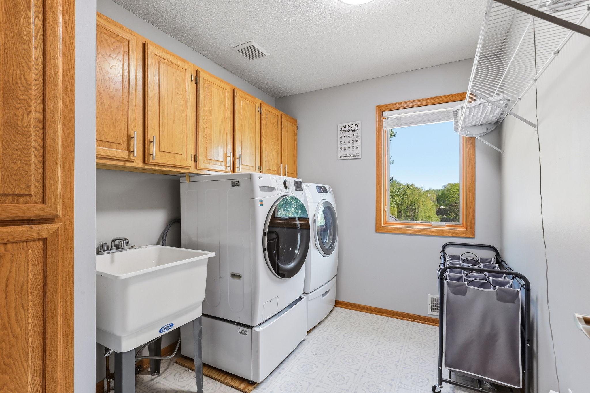 34-web-or-mls-2361-Stone-Creek-Dr-34.jpg