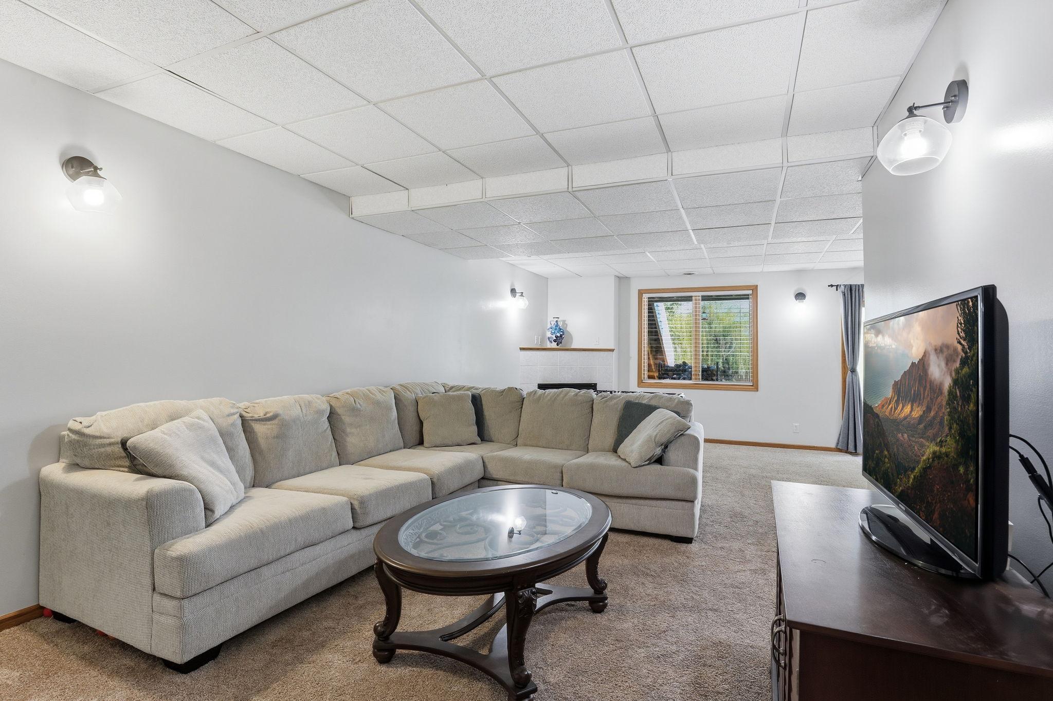 40-web-or-mls-2361-Stone-Creek-Dr-40.jpg
