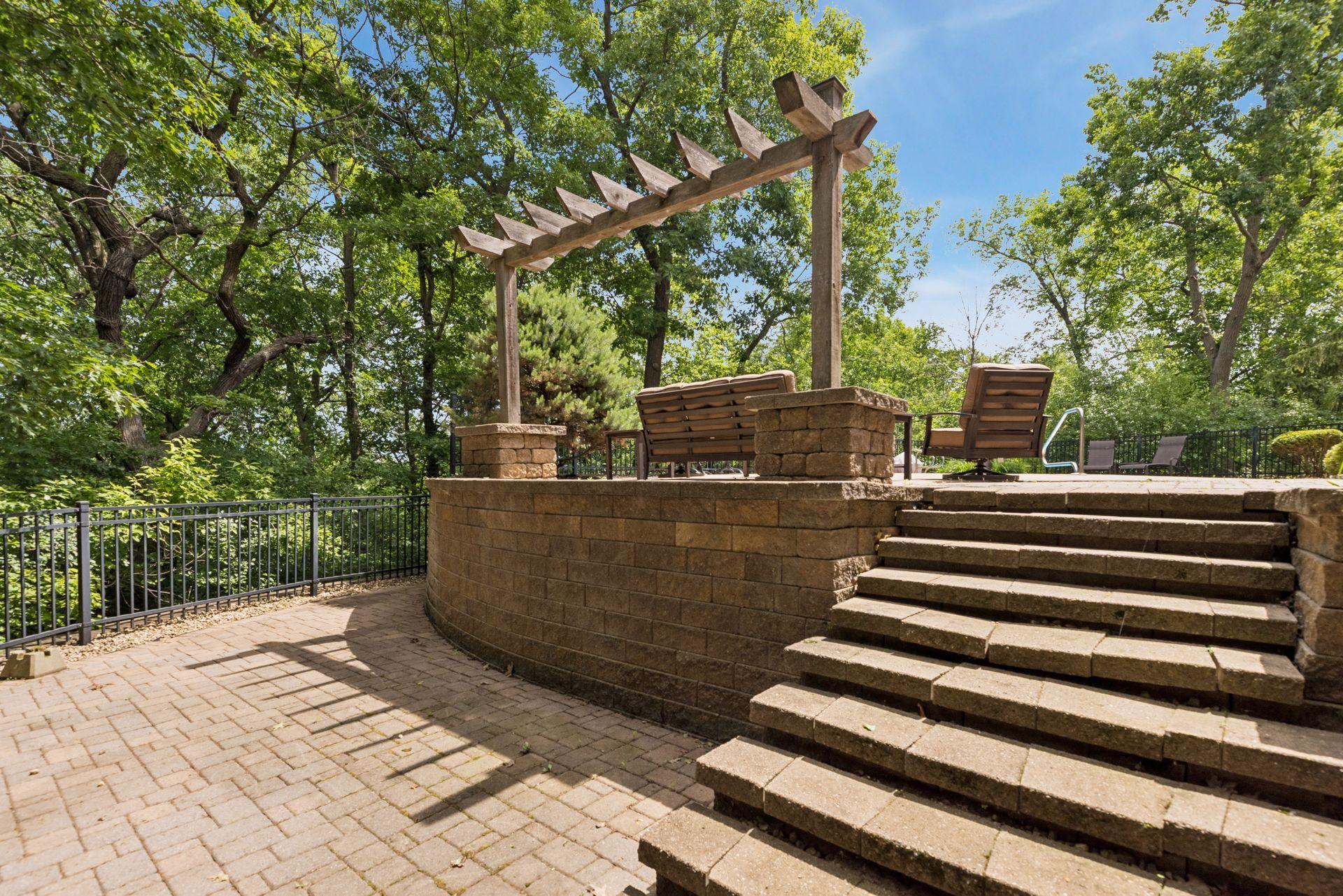 A second level for entertaining.
