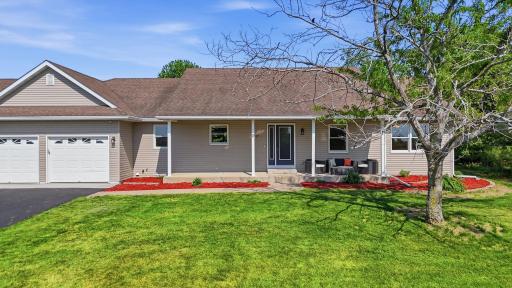 4 Bedroom Rambler in Prime Location!