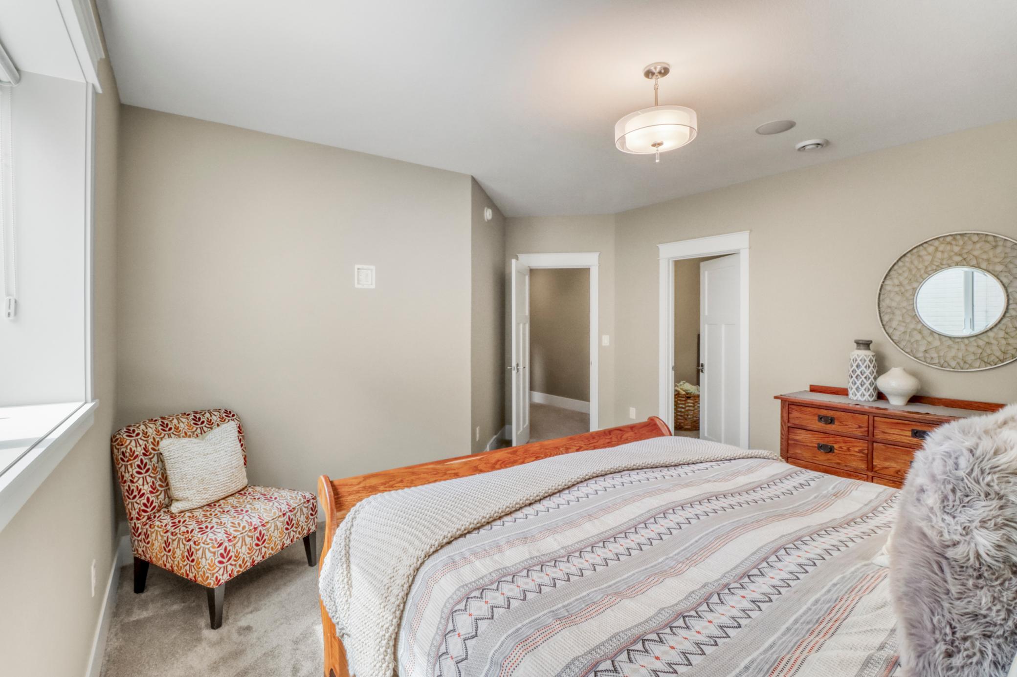 Basement Bedroom3_2.JPG