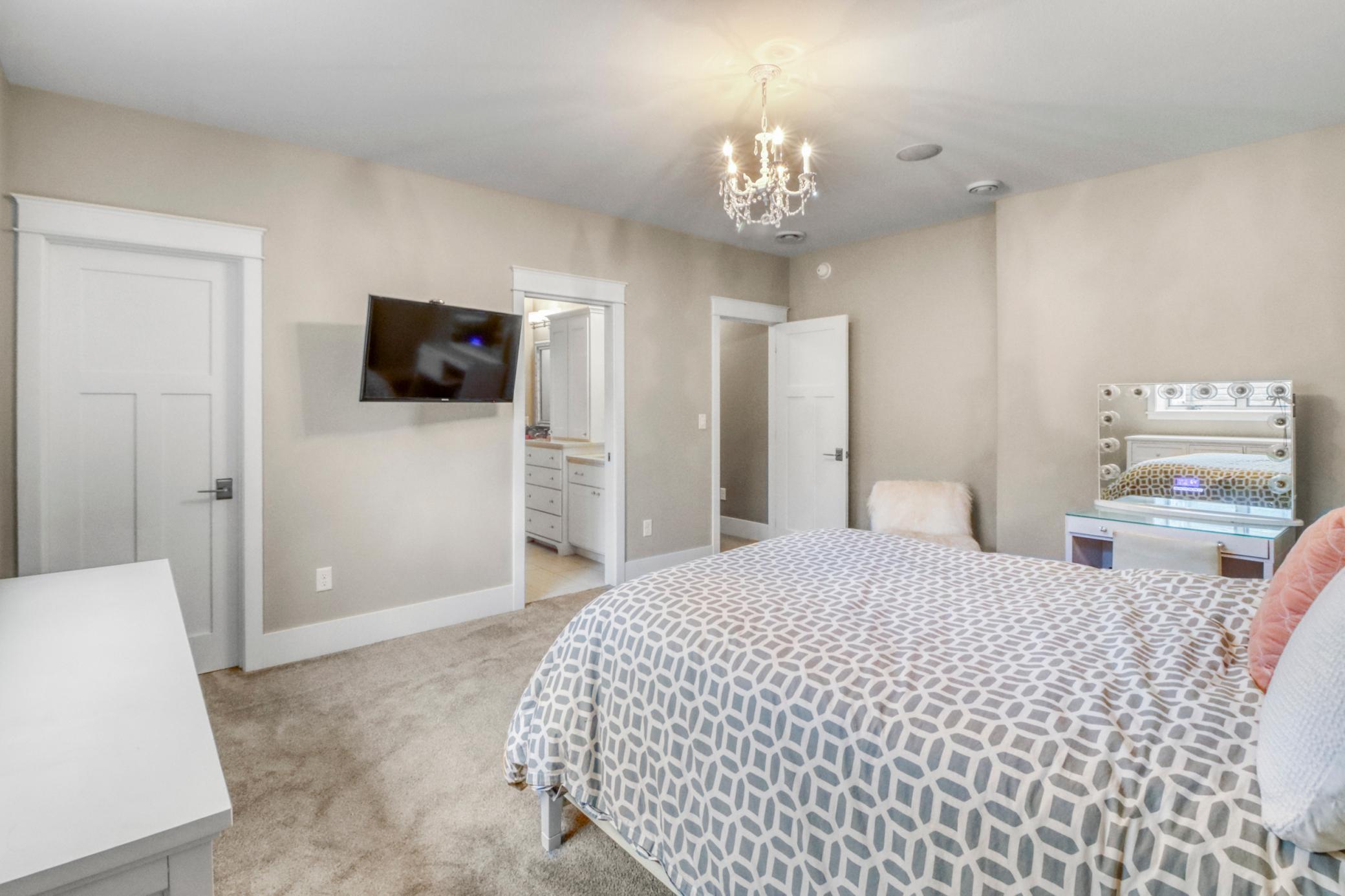 Basement Bedroom1_2.JPG