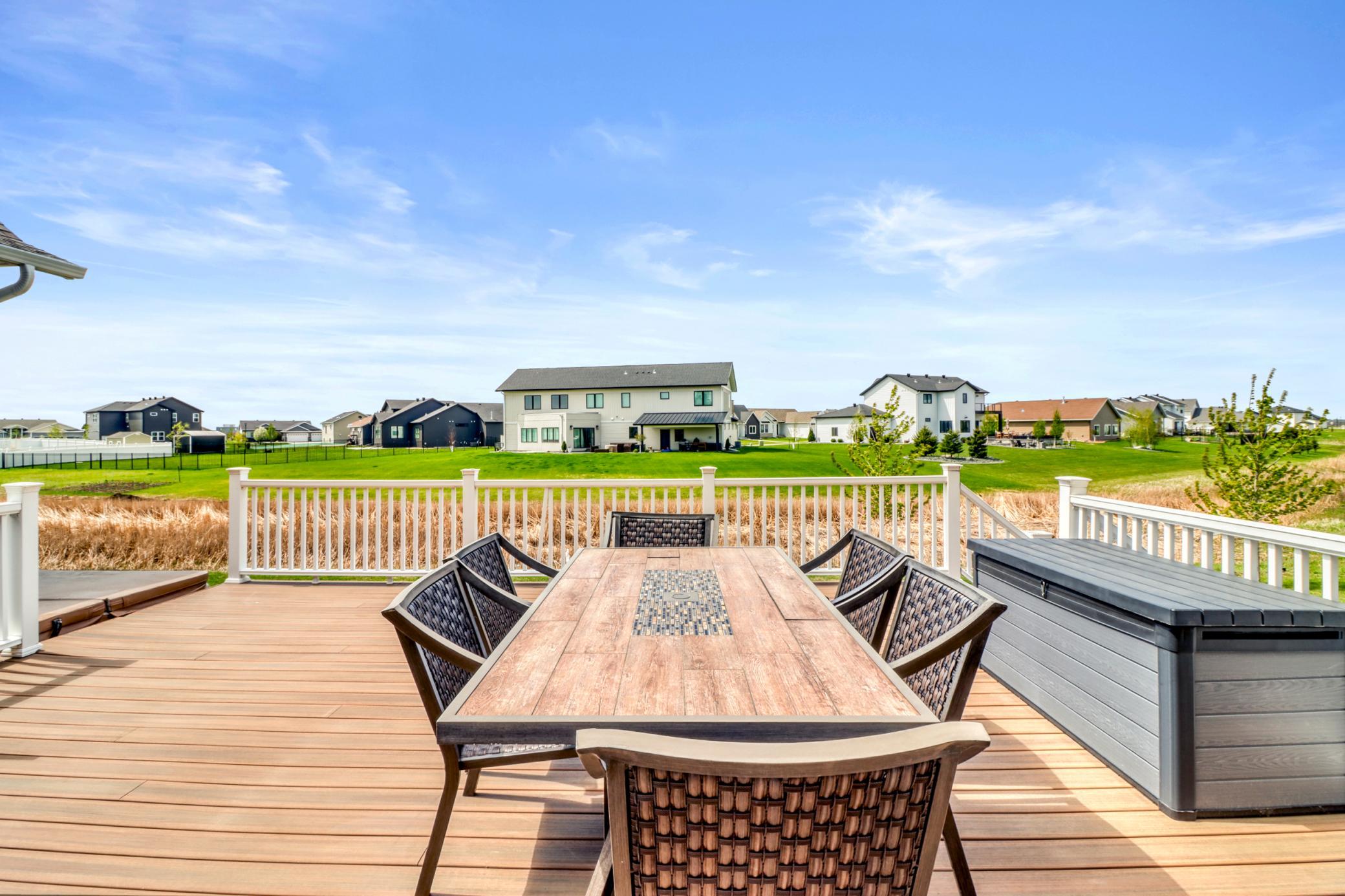 Backyard_deck1_2.JPG