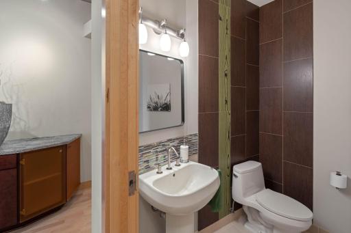 150 2nd Street NE, B413, Minneapolis, MN 55413
