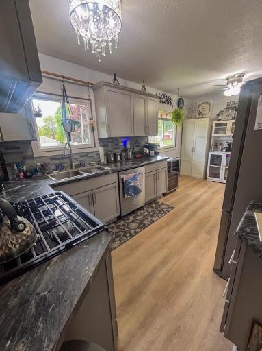 2101 Laramie Trail, Minneapolis, MN 55444