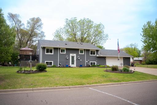 2101 Laramie Trail, Minneapolis, MN 55444