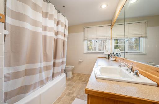 2406 Mckinney Lake Road, Grand Rapids, MN 55744
