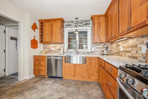 2406 Mckinney Lake Road, Grand Rapids, MN 55744